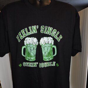 Funny Shirt " Feelin Single Seeinn Double "  2XL - Short Sleeve